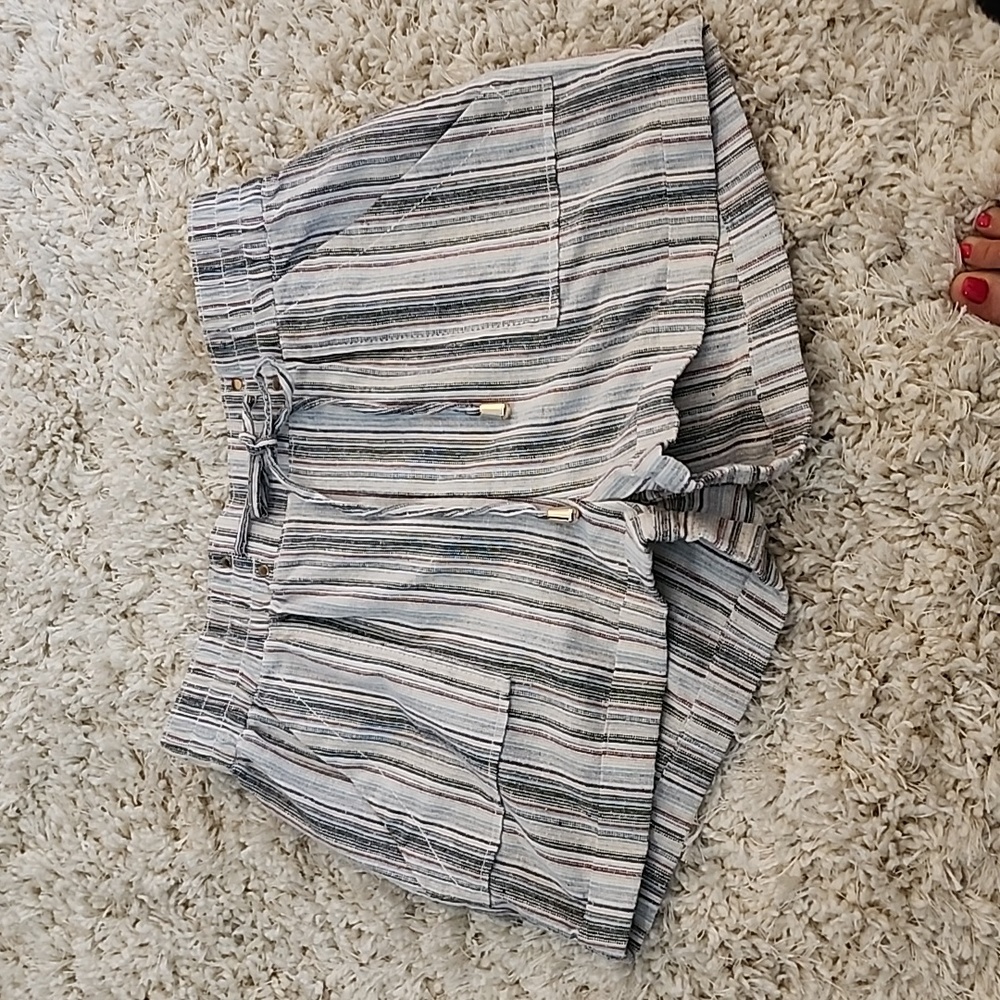 Womens Linen short shorts by CISONO